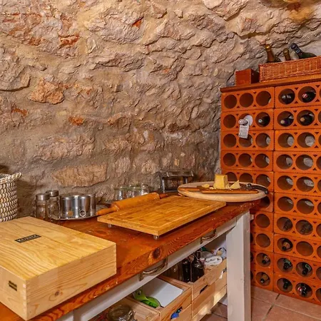 וילה Mali Jardin *