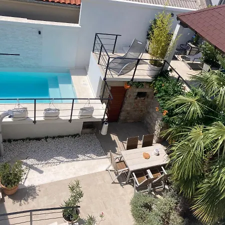 Mali Jardin Villa *